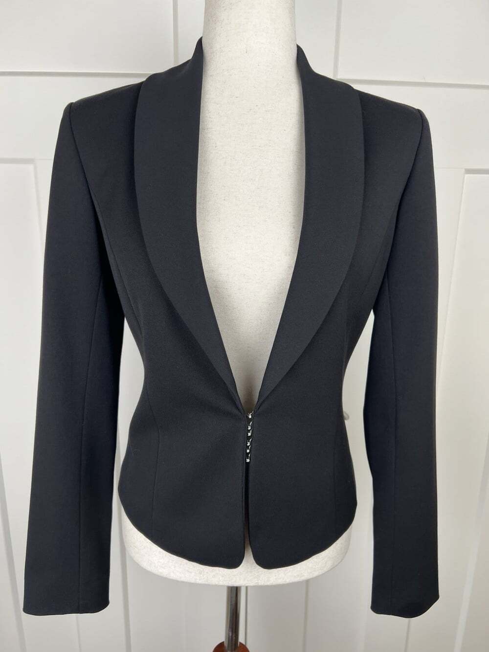 Cache Blazer Size 2 NWT Black Shawl Collar Exposed Back Zip Hook Eye Jacket